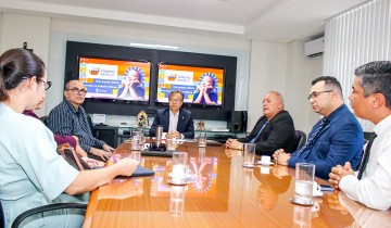 TCE-PB recebe prefeito de Patos para discutir pol�ticas p�blicas com foco na Primeira Inf�ncia