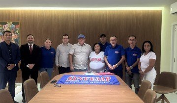 Prefeito recebe diretoria do SINFEMP em Patos