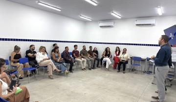 Sala do Empreendedor Itinerante leva servi�os ao bairro Jatob� e encerra programa��o com roda de conversa sobre empreendedorismo