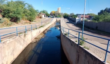 Prefeitura refor�a limpeza, manuten��o e recupera��o de espa�os p�blicos em Patos