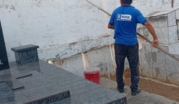 Prefeitura de Patos inicia pintura interna do Cemit�rio Santo Ant�nio e avan�a com limpeza de canais