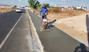 Prefeitura de Patos realiza servi�os de infraestrutura em diferentes pontos da cidade