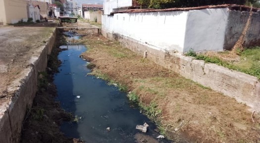 Servi�os P�blicos realizam a��es de limpeza, manuten��o e ilumina��o em Patos