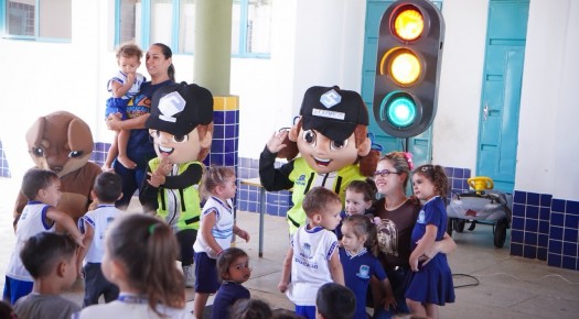 STTRANS promove a��es educativas com crian�as durante a Semana Nacional de Tr�nsito